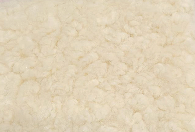750 mg*160 cm Gardenia-Plüschstoff mit großen Partikeln 750 mg*160 cm Gardenia-Plüschstoff mit großen Partikeln