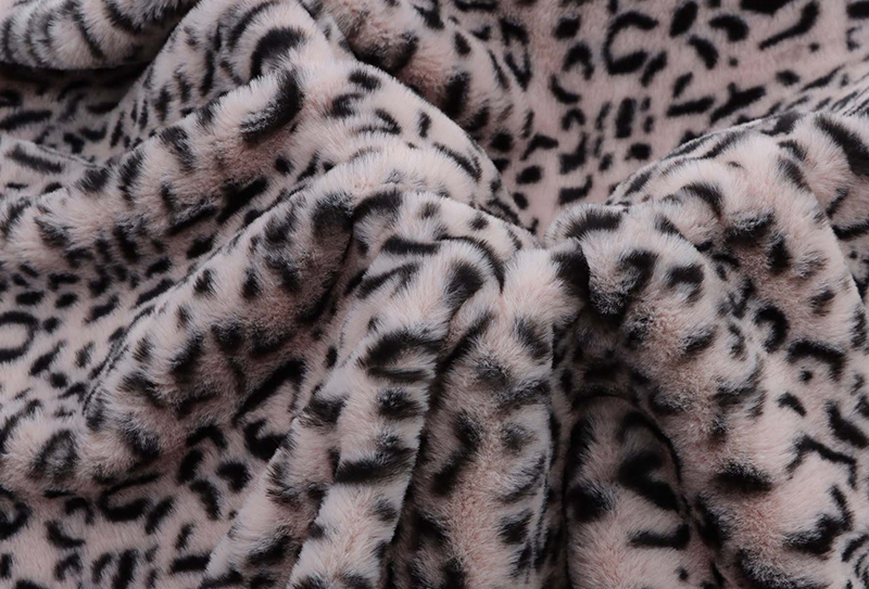 500 mg * 160 cm Plüschstoff mit Leopardenschlaufen-Kaninchenfellmuster 500 mg * 160 cm Plüschstoff mit Leopardenschlaufen-Kaninchenfellmuster