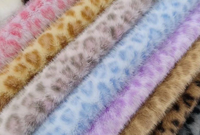 700 mg*170 cm Kleiner Plüschstoff mit goldenem Nerzmuster und Leopardenmuster, geeignet für Taschen/Kleidung