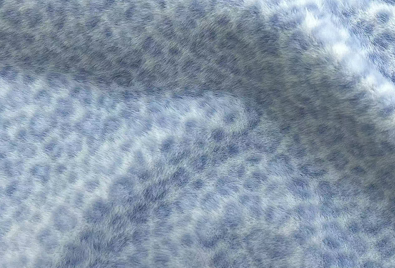 160 mm breiter Kunstnerzstoff mit europäischem Nerzdruck und Leopardenmuster 160 mm breiter Kunstnerzstoff mit europäischem Nerzdruck und Leopardenmuster
